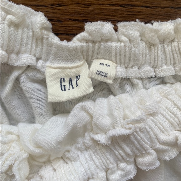 White Gap Off the Shoulder Shirt - Picture 3 of 4